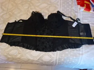 Corsé negro encaje push-up talla 100C Y braguitas