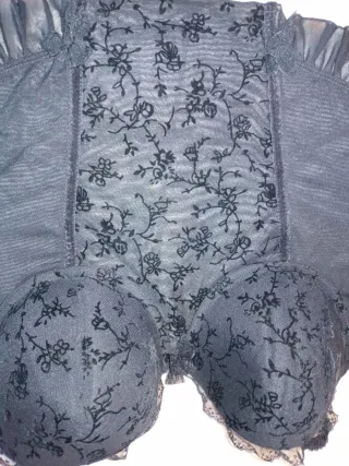 Corsé negro encaje push-up talla 100C Y braguitas
