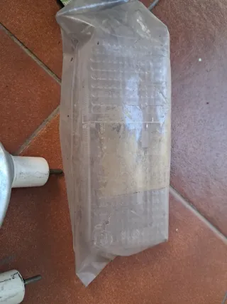 RENAULT 7. LOTE DE RECAMBIOS