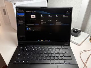 Portátil Asus TUF Gaming A14 FA401UV