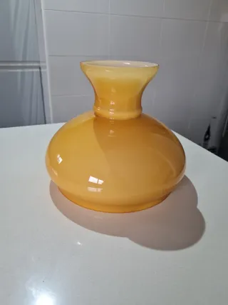 LAMPARA tulipa de OPALINA ÁMBAR