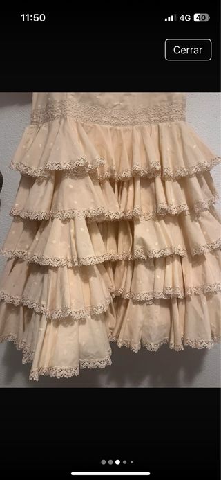 Traje Flamenca Beige Volantes Capa Encajes