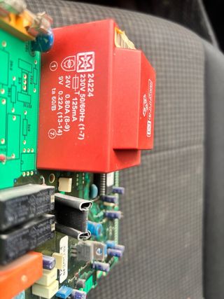 Placa Electrónica Saunier Duval ThemaClassic F24 E