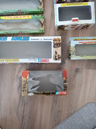 Set di scatole per figure di soldatini Comansi, Jecsan e Reamsa