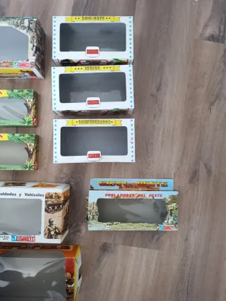 Set di scatole per figure di soldatini Comansi, Jecsan e Reamsa