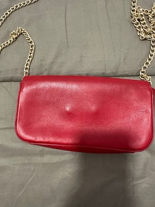 Bolso Guess Rojo Animal Print Cadena Dorada