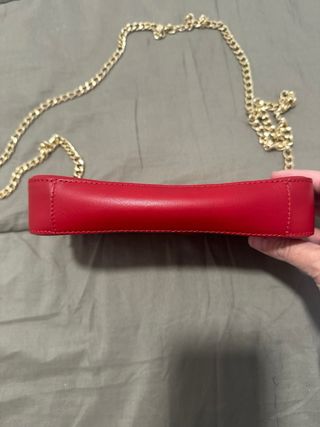 Bolso Guess Rojo Animal Print Cadena Dorada