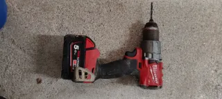 Taladro Milwaukee M18 FPD2