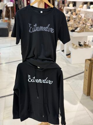 Conjunto camiseta y sudadera Extremaduro