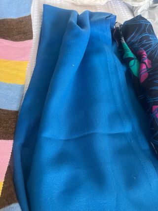 Set (3) bufandas y pañuelos. Nuevo sin estrenar