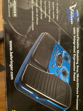 Behringer V-AMP Procesador Multi-Efectos Guitarra