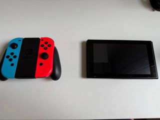 Nintendo Switch+Mario Kart 8 Deluxe +microSD 128GB