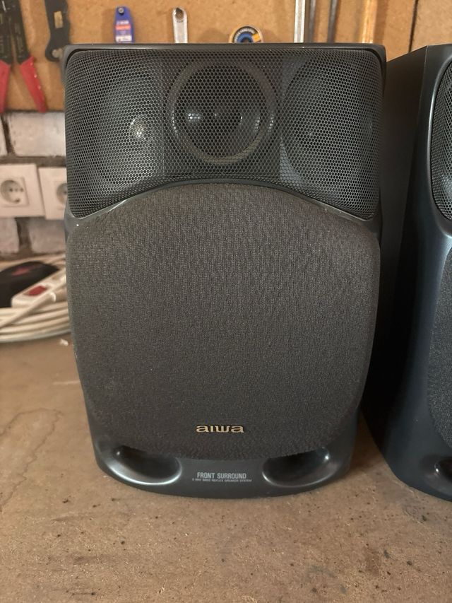 Altavoces Aiwa Front Surround Negros