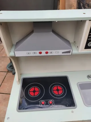 Cocinita de madera con luces y sonido