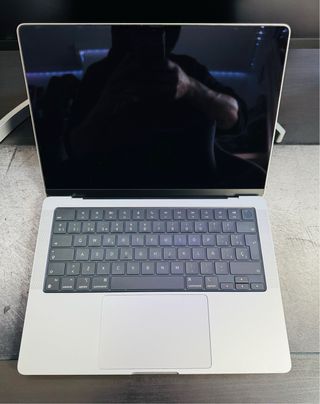 MacBook Pro 14” M1 Pro Plata 512GB SSD y 16GB
