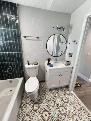 Reformas pisos y baños, alicatado, suelos,lampista