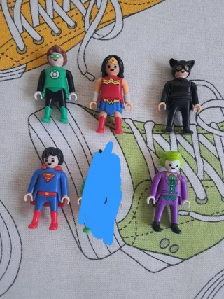 Muñecos Playmobil Kinder Superhéroes 1€ cada uno