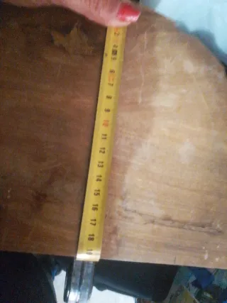 Peana decorativa de madera