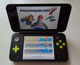 Nintendo New 2DS XL + Mario Kart 7