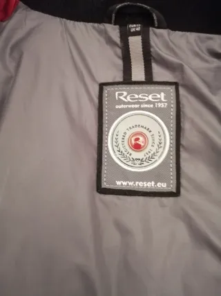 Cazadora de invierno Resert roja