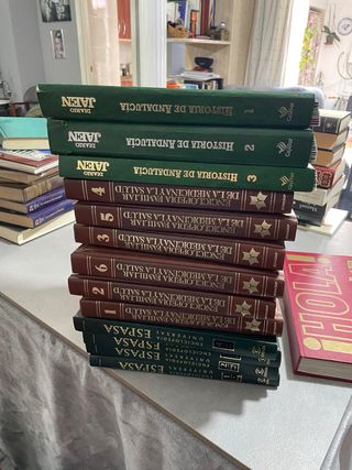 Lote de enciclopedias:Universal.Ciencias.Historia.