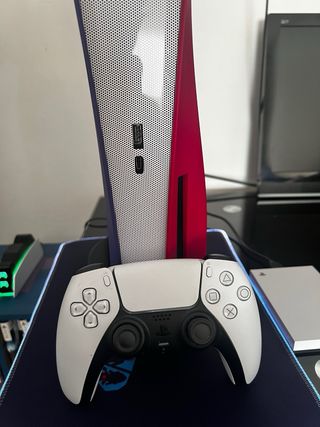 Consola PS5 esta en muy buen estado