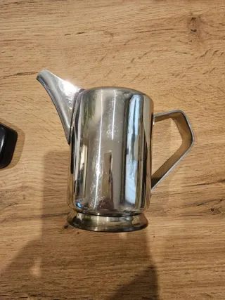 Lechera de acero inoxidable