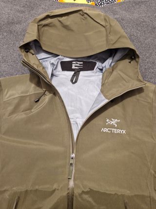 Chubasquero Arc'Teryx Gore-tex Verde