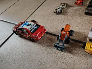 Lotto modellini vari Ford BMW materiale acciaio