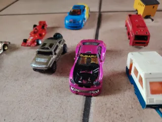 Lotto modellini vari Ford BMW materiale acciaio