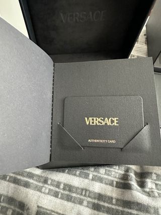 Reloj Versace Dorado y Negro