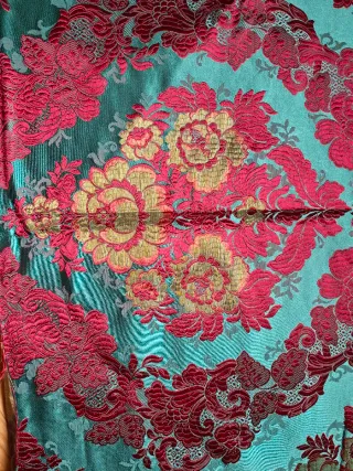 Tela bordada seda y dorado 54x71cm