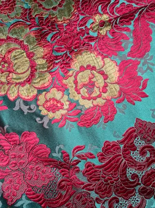 Tela bordada seda y dorado 54x71cm