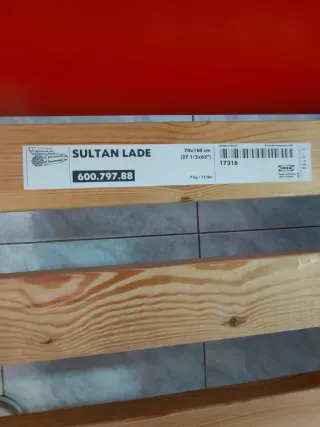 Cama infantil roja con colchon3