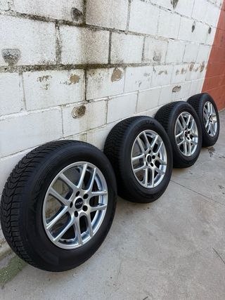 Llantas con neumáticos