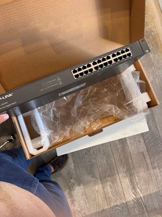 Switch TP-Link 24 Puertos Gigabit Smart