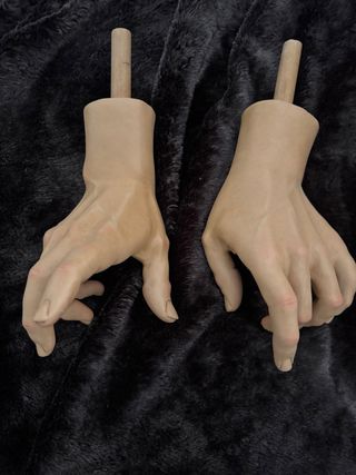 Manos Cristo Natural Madera Cedro