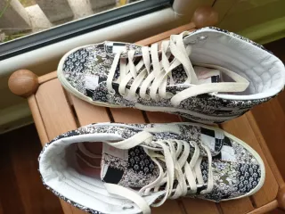 Vans Sk8-Hi Talla 37 Patchwork Flores