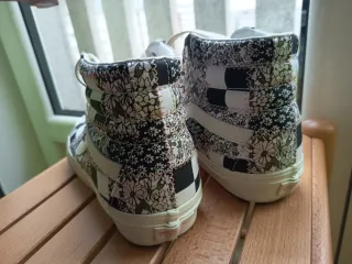 Vans Sk8-Hi Talla 37 Patchwork Flores