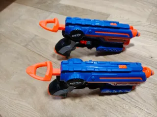 2 Pistolas Nerf Firestrike