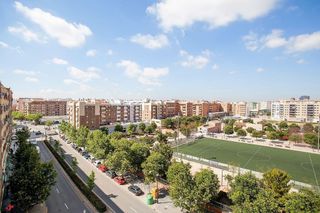 Piso en alquiler en Torrefiel en Valencia