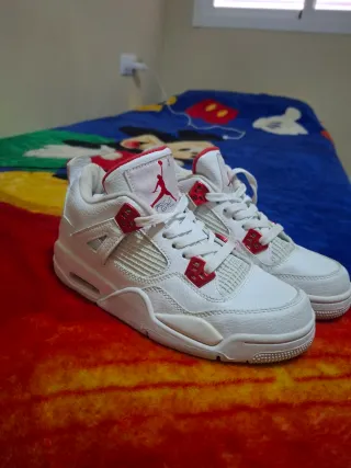 Air Jordan Flight Blancas y Rojas