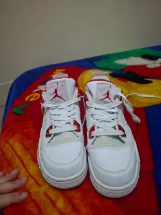 Air Jordan Flight Blancas y Rojas