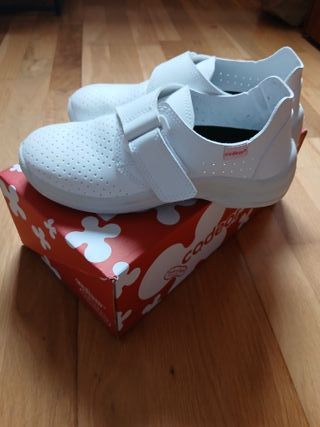 Zuecos Codeor Blancos Talla 37