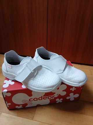 Zuecos Codeor Blancos Talla 37