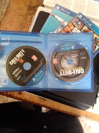 Consola PS4 Slim 500GB +4 Juegos