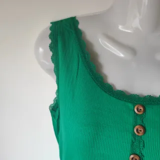 Camiseta verde Rio Yanstse Talla M