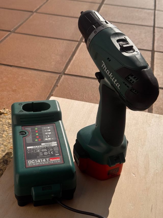Taladro Atornillador Makita 6271D