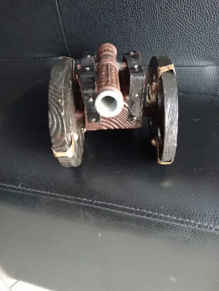 Cañón antiguo decorativo