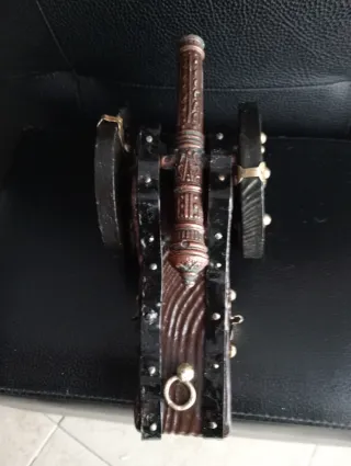 Cañón antiguo decorativo